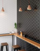 BLACK BARRA ok 163x204 - One by one